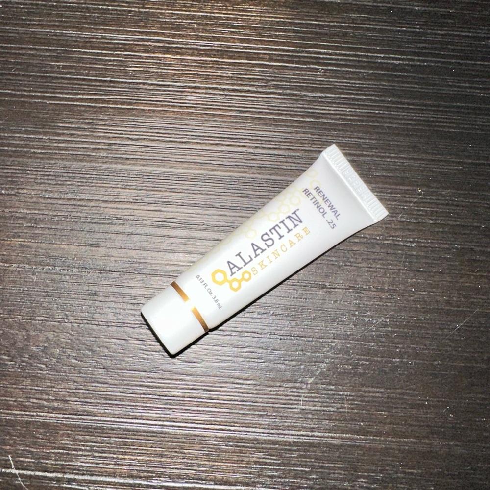 Alastin Skincare renewal retinol .25 tester size
